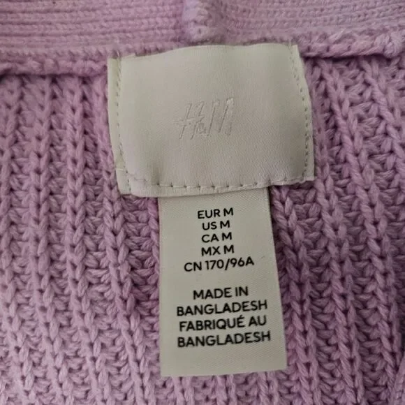 H&M Women's Soft Lavender Knit 3 Button Size Medium Cardigan - Picture 6 of 6